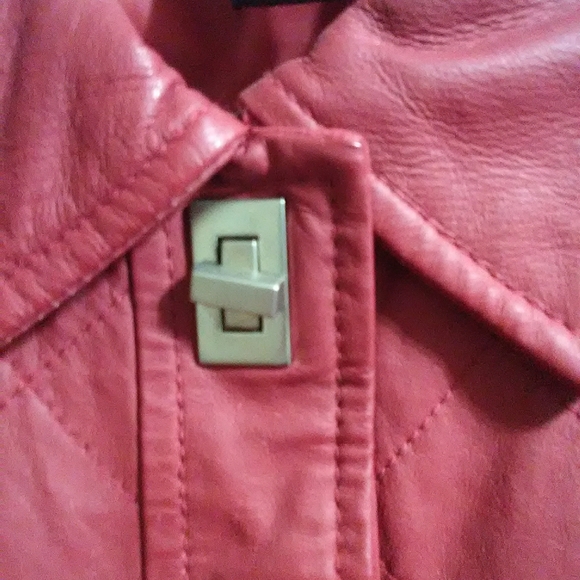 Leather jacket - Picture 3 of 4